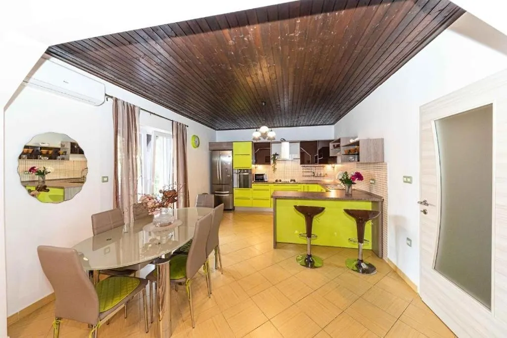 Sea Stone House Appartment 1 Trogir
